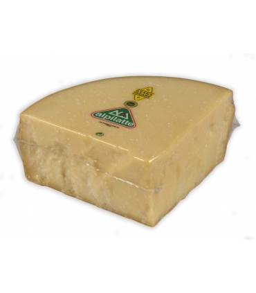 QUESO GRANA PADANO 1/8 AL VACIO "BRAZALE"